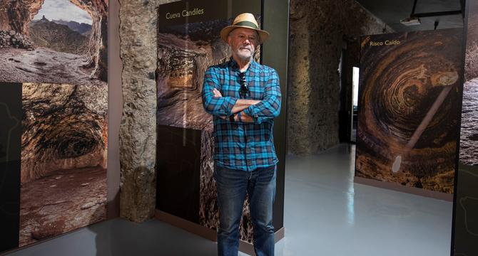 JULIO CUENCA: "LA HISTORIA DE NUESTROS ANTEPASADOS NOS AYUDA A ENTENDER LA NUESTRA" - Img. Mobile JULIO CUENCA: "LA HISTORIA DE NUESTROS ANTEPASADOS NOS AYUDA A ENTENDER LA NUESTRA" - Img. Mobile