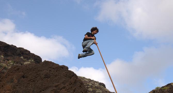 EL SALTO DEL PASTOR: LA PRÁCTICA ABORIGEN DE MODA EN LAS ISLAS CANARIAS - Img. Mobile EL SALTO DEL PASTOR: LA PRÁCTICA ABORIGEN DE MODA EN LAS ISLAS CANARIAS - Img. Mobile