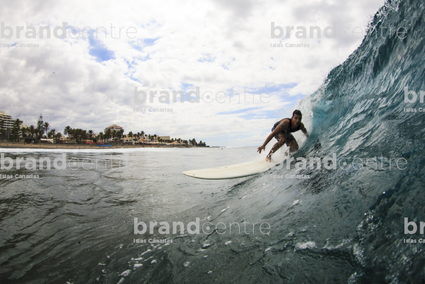 Surf on the left of Las Palmeras