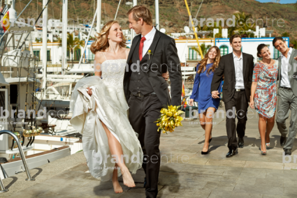 Wedding couple in Puerto de Mogán, Gran Canaria
