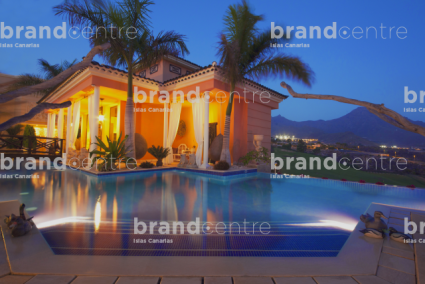 Hotel Royal Garden Villas