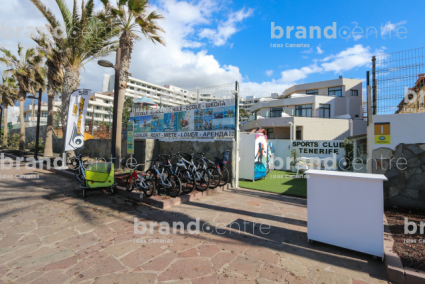 Kitesurf, Windsurf, Kayak and Sup Stand Up Paddle Surf School