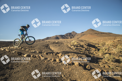 Jordi Bagó in mountainbike in Fuerteventura