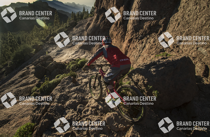 Jordi Bagó en mountainbike por Gran Canaria