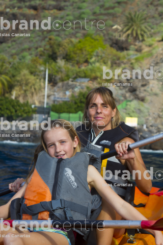 Kayak excursion through Los Gigantes Kayak excursion through Los Gigantes
