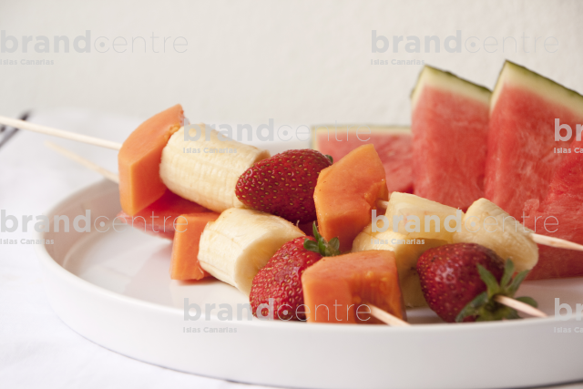 Brochetas de frutas