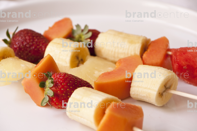 Brochetas de frutas