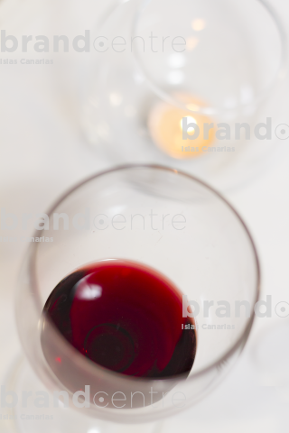 Copa de vino en Bodegón Vandama