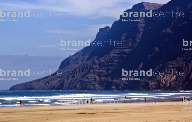 Under the Famara cliff
