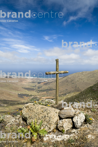 Caleta de Famara trail to Haría, Lanzarote