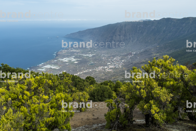 Views of the El Golfo Valley from Malpaso Views of the El Golfo Valley from Malpaso