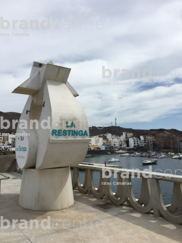 Monumento punto más sur de Europa en La Restinga