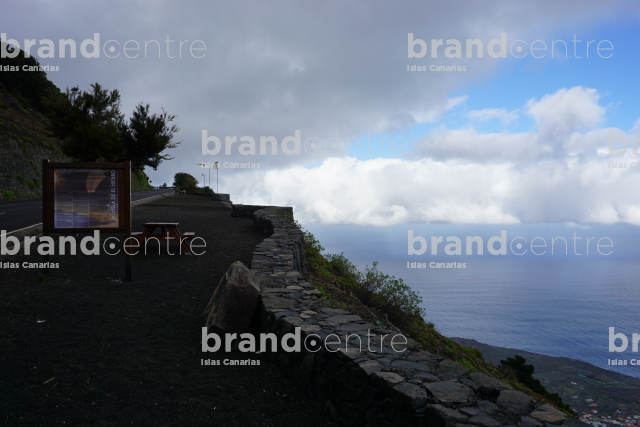 Montaña Colorada - punto de despegue de parapente - Pequeños Miradores en Frontera