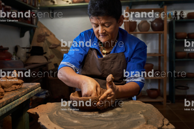 Taller municipal de artesanía Reinaldo Dorta - Cerámica - Producto Canario
