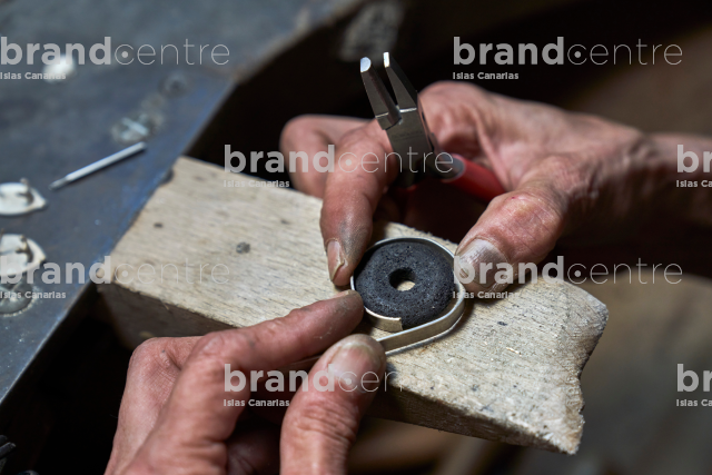 Taller de joyas y arte Claudí - Joyas - Producto Canario