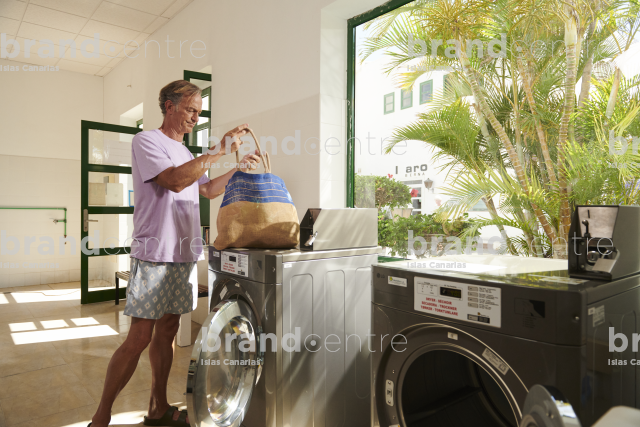 Servicios en puerto deportivo Marina Rubicón