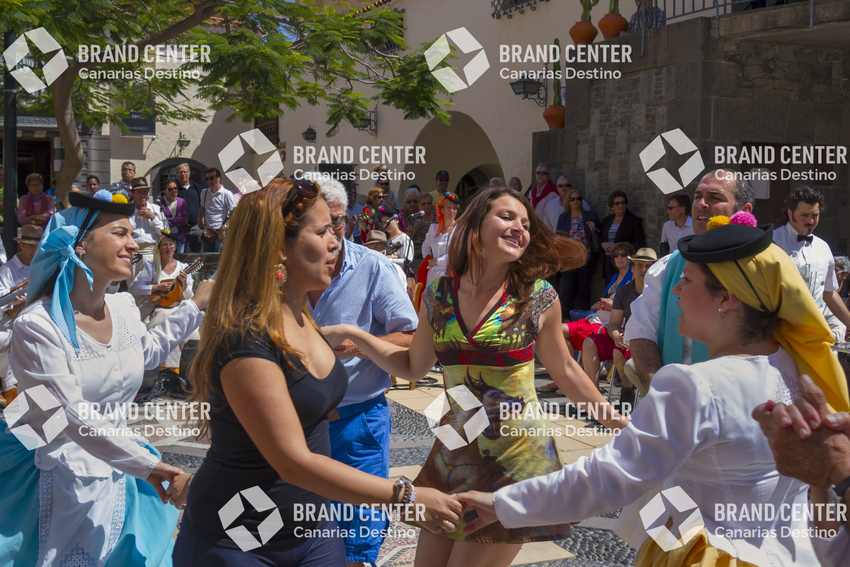 Complejo arquitectónico Pueblo Canario