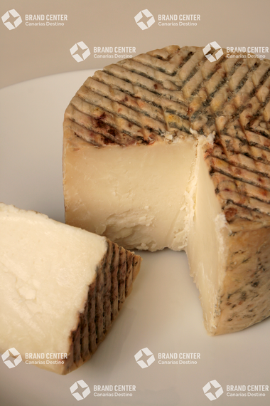 Queso de cabra semicurado