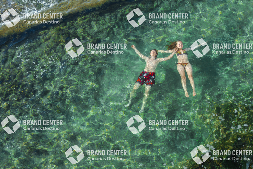 Natural pools of the flowerpot. Border