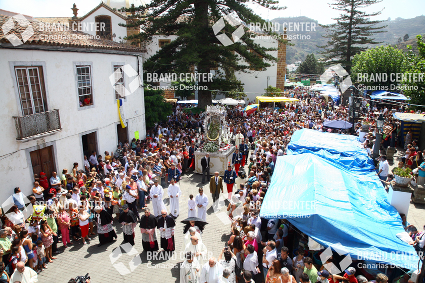 Romería de la ofrenda a la Virgen del Pino