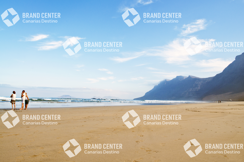 Under the Famara cliff