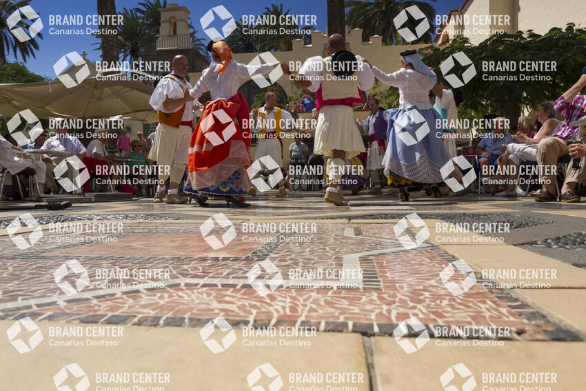 Pueblo Canario architectural complex