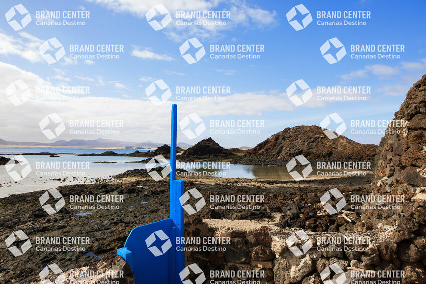 Lobos Islet