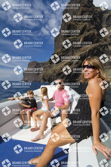 Kayak tour of Los Gigantes