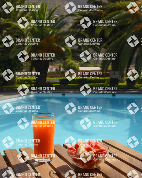 Desayuno piscina