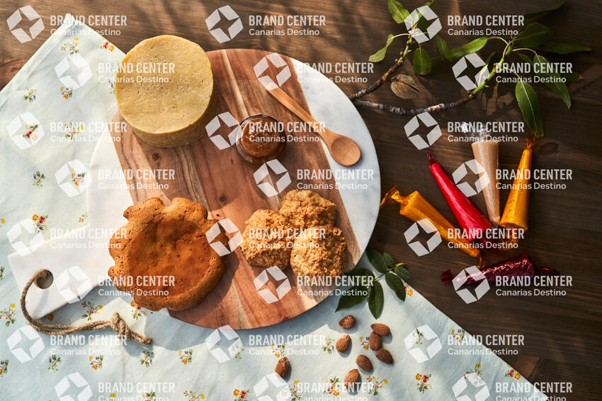 Almendro Flower Confectionery - Confectionery - Canarian Product