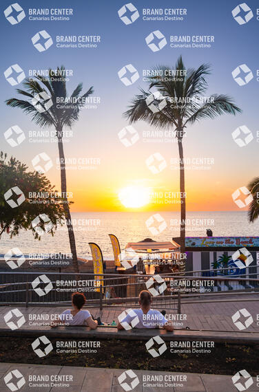 Atardecer en Puerto Naos
