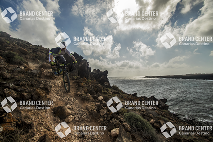 Jordi Bagó in mountainbike in Lanzarote