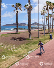 Skate en el Paseo de Las Canteras
