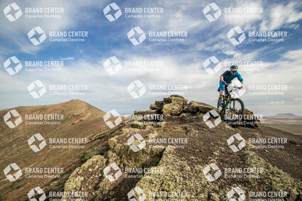 Jordi Bagó in mountainbike in Fuerteventura