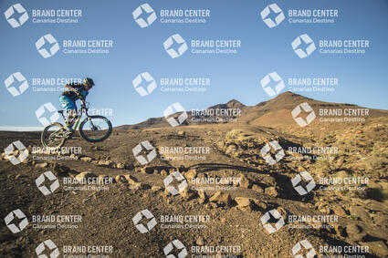 Jordi Bagó in mountainbike in Fuerteventura