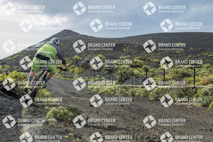 Jordi Bagó on mountain bike by La Palma