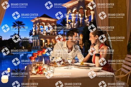 Romantic dinner at Bahía del Duque