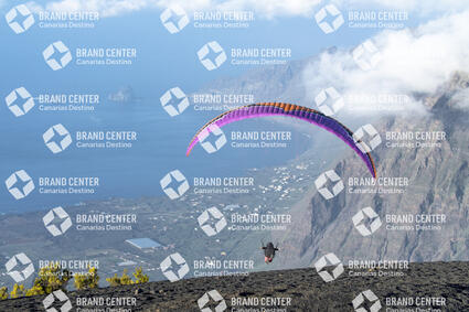 Despegue en parapente desde Dos Hermanas
